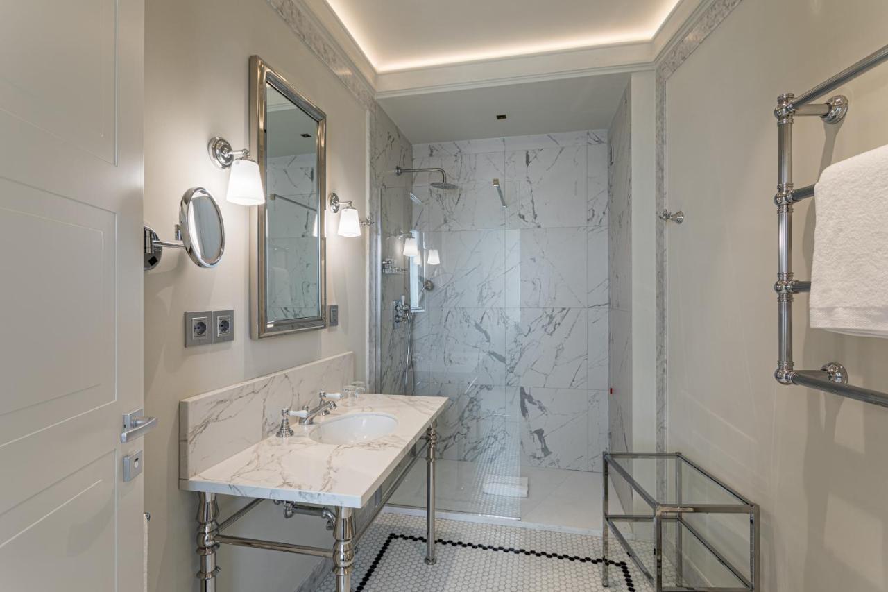 Room Mate Collection Gran Filippo, Rome-Fontana Di Trevi Ngoại thất bức ảnh
